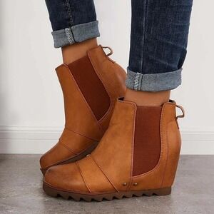 TINSTREE Women's Ankle Booties with Hidden Wedge, Size 10